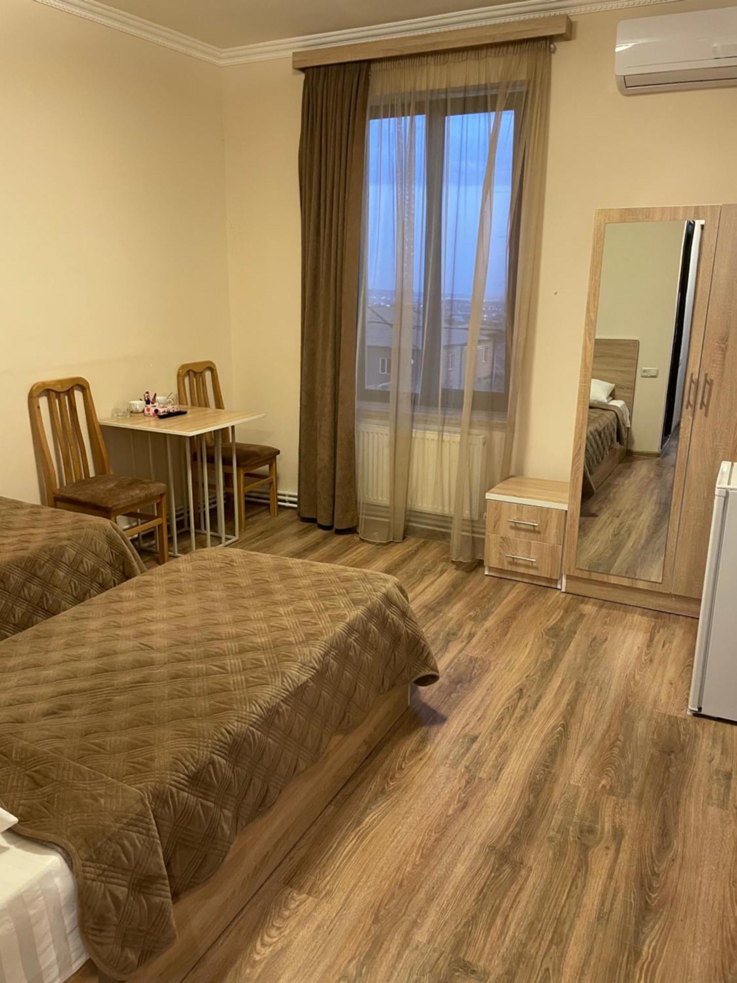 Decca Hotel Yerevan Exterior photo